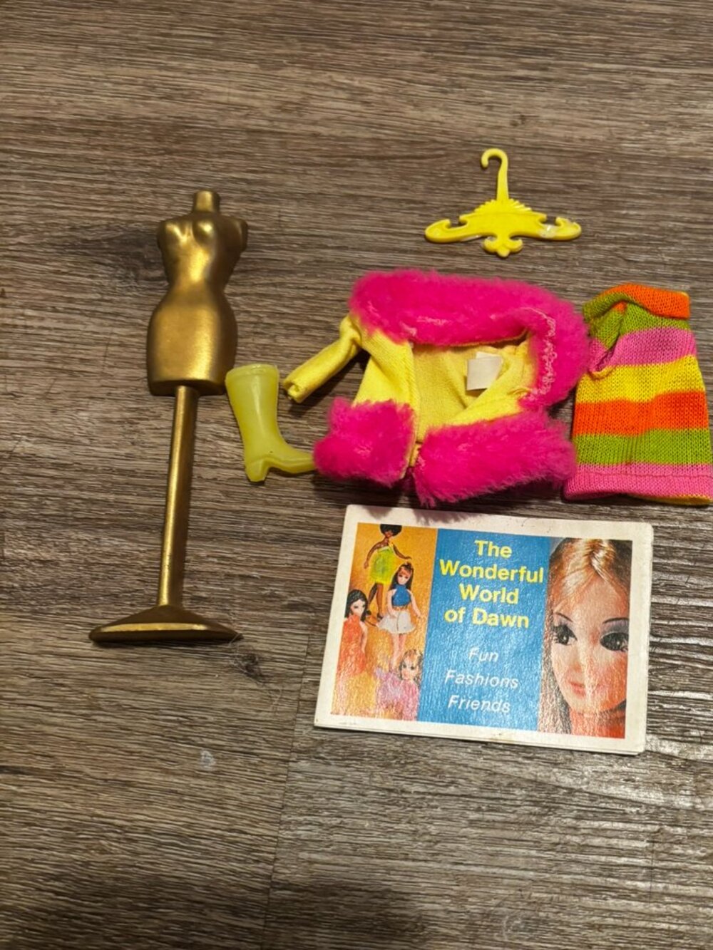 Topper Dawn Doll clothes Huggly Snuggly 821